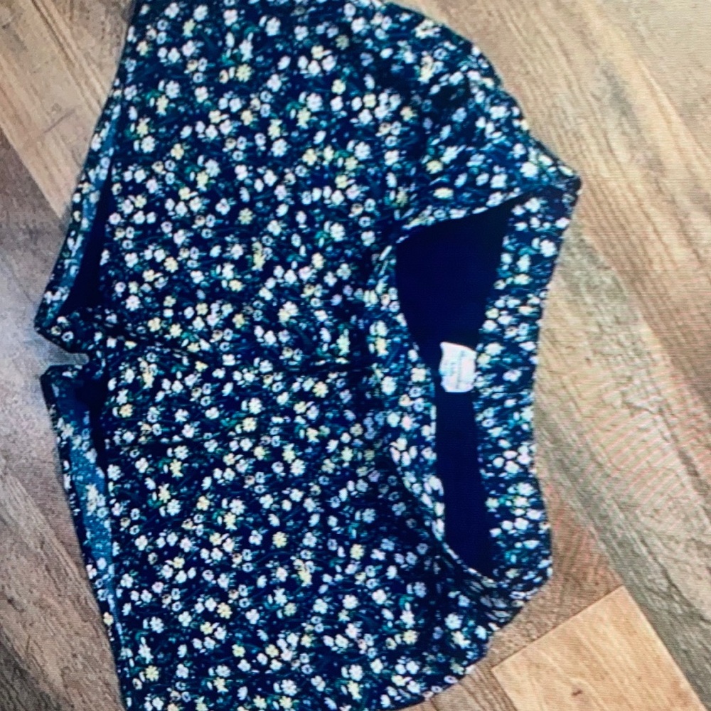 Abercrombie Kids flowy shorts size 16